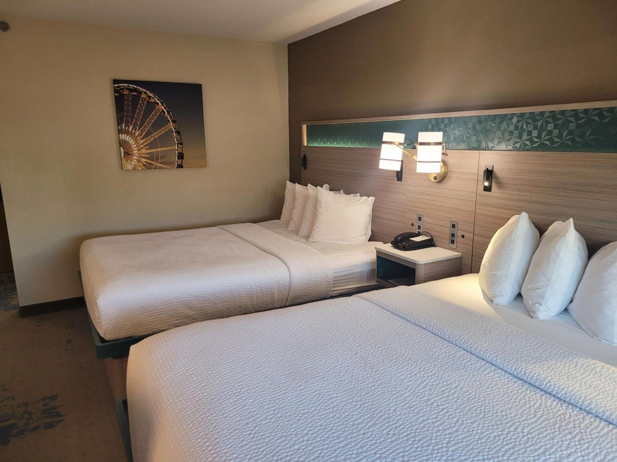 Best Western Plus Altoona Inn Экстерьер фото