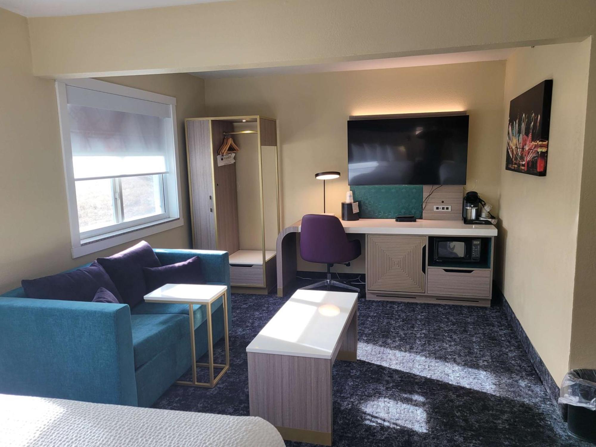 Best Western Plus Altoona Inn Экстерьер фото