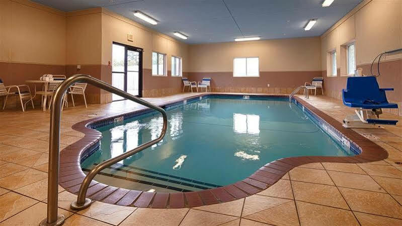 Best Western Plus Altoona Inn Экстерьер фото